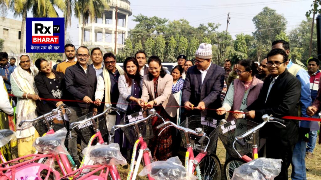 बाल विवाह मुक्त भारत अभियान  दरभंगा में 25 बच्चियों को साइकिल वितरण