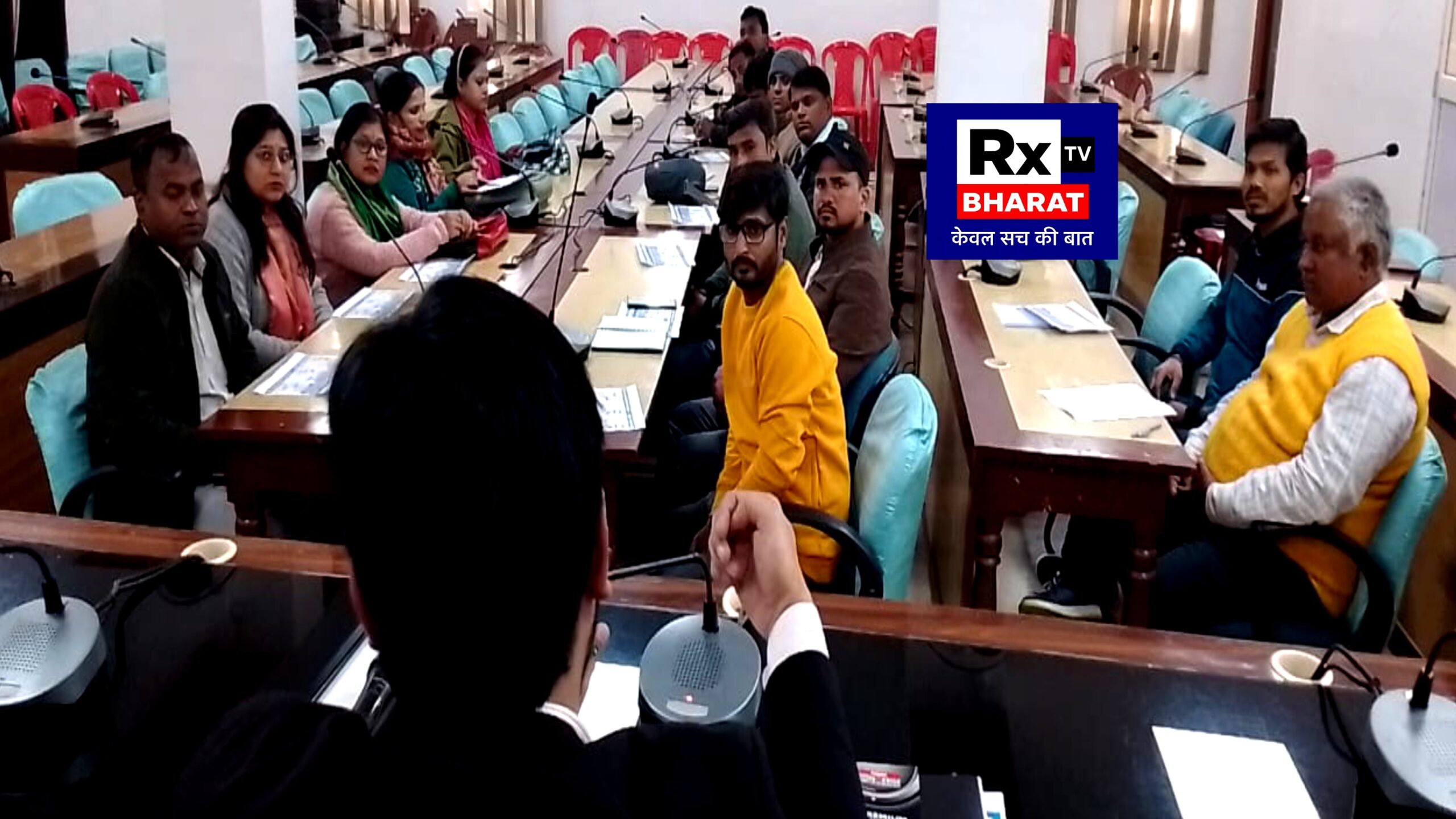 दिव्यांगजन योजनाओं की समीक्षा में सख्ती 10 दिन में लंबित आवेदन निपटाने का अल्टीमेटम