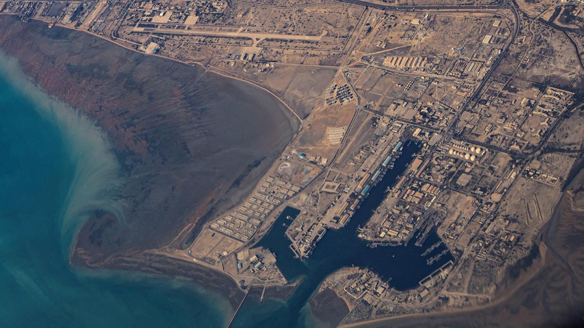 Iran’s Revolutionary Guards begin military drills in Strait of Hormuz