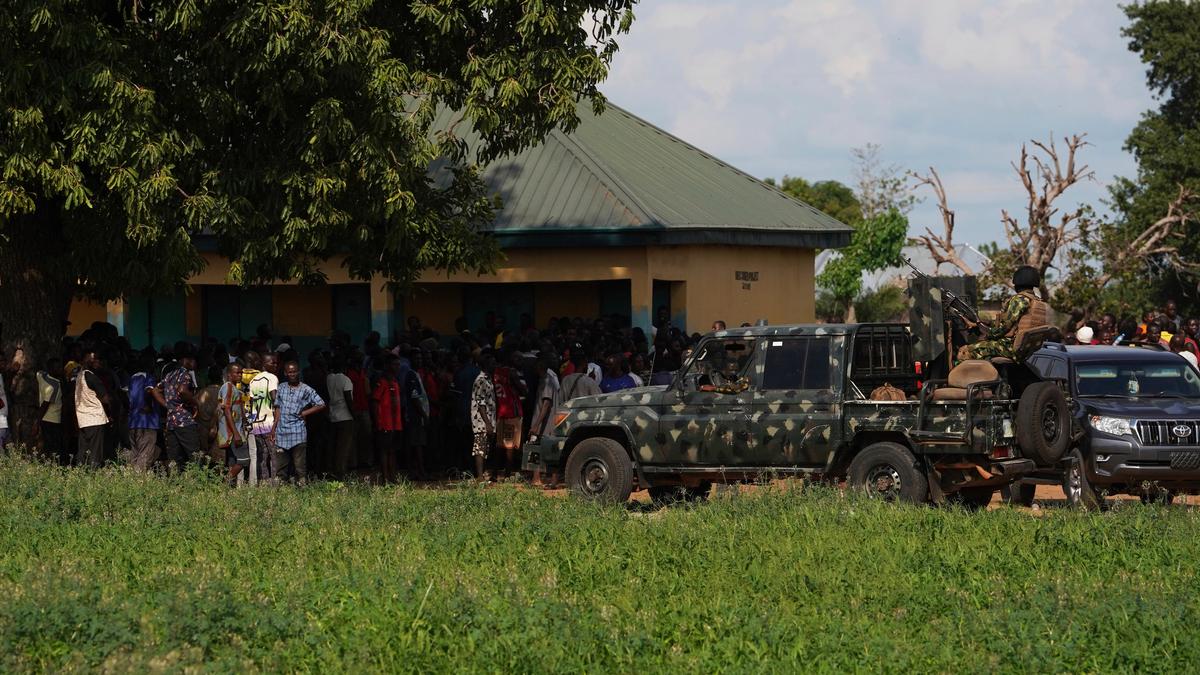 Nigeria: Gunmen kill at least 35