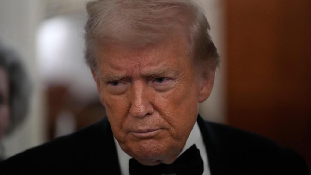 Trump says U.S. is ‘starting to talk to Cuba’ as he moves to cut its oil supplies Trump says U.S. is ‘starting to talk to Cuba’ as he moves to cut its oil supplies