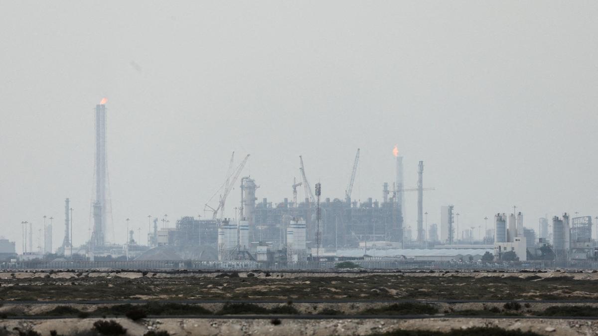 Tehran intensifies attacks on Gulf energy facilities after Israel hits Iranian gas field