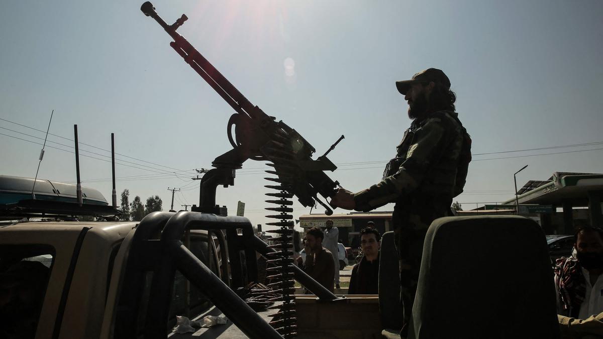 Rupture across the Durand Line