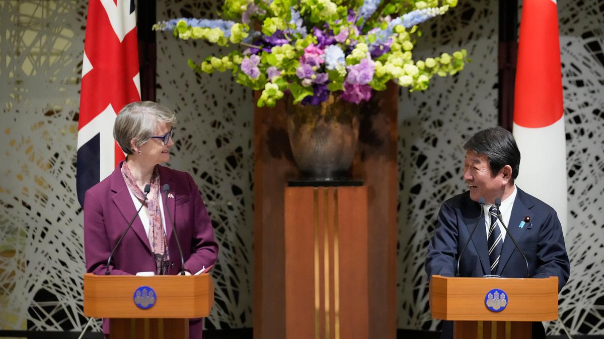 U.K. calls for a ‘toll-free’ Strait of Hormuz as the U.S.-Iran ceasefire remains uncertain